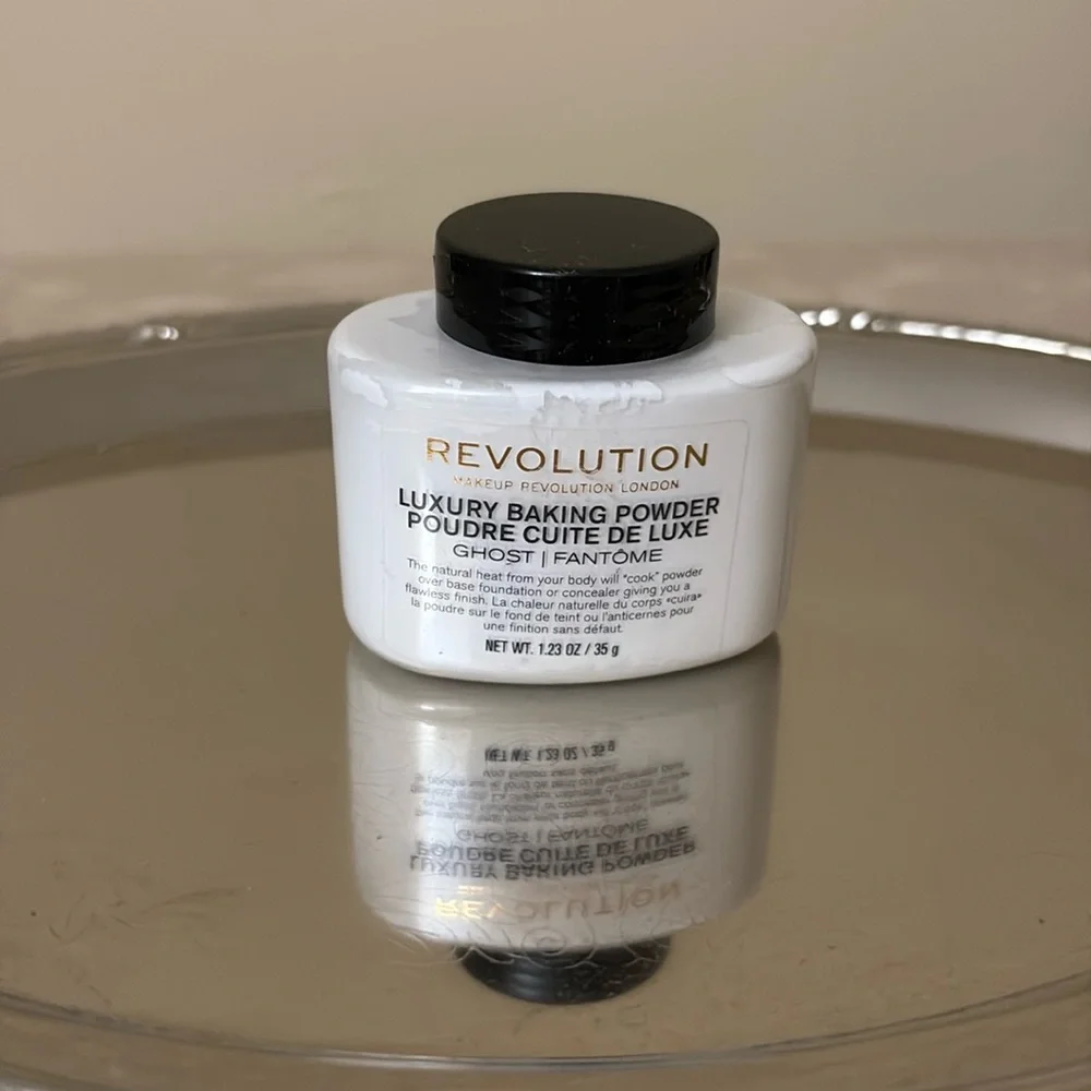 Revolution Luxury Baking Powder in Ghost NEW